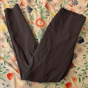 Uniqlo UV Airism 7/8 legging- Gunmetal Gray